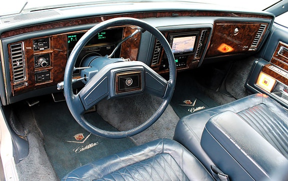 Cadillac Brougham 8 of 16