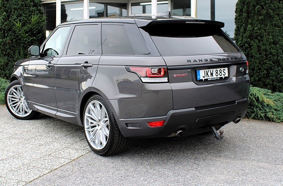 Land Rover Range Rover Sport 5 of 5