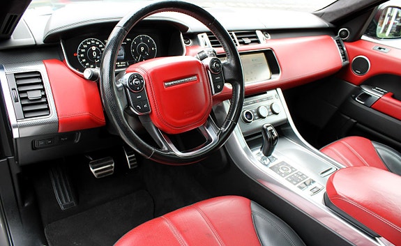 Land Rover Range Rover Sport 10 of 22