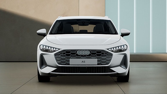 Audi A5 4 of 5