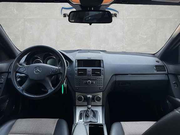 Mercedes-Benz C200 8 of 14