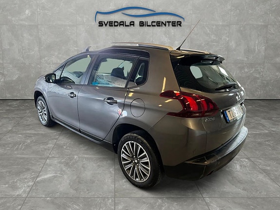 Peugeot 2008 4 of 5