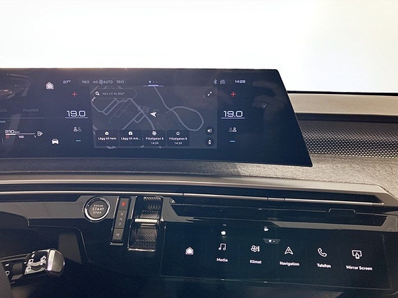 Peugeot 5008 11 of 16