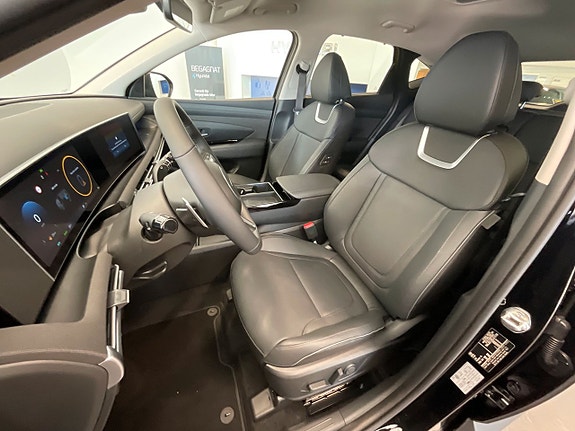 Hyundai Tucson 18 of 30