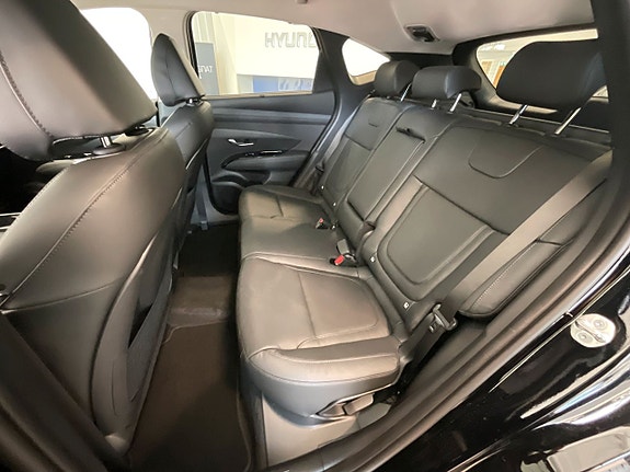 Hyundai Tucson 14 of 30