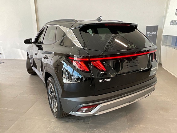 Hyundai Tucson 10 of 30