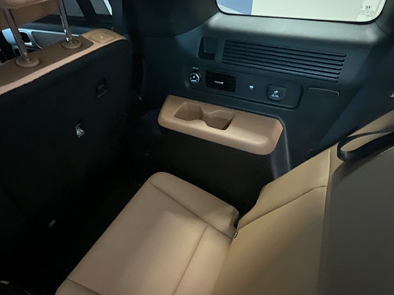 Hyundai Santa Fe 14 of 30
