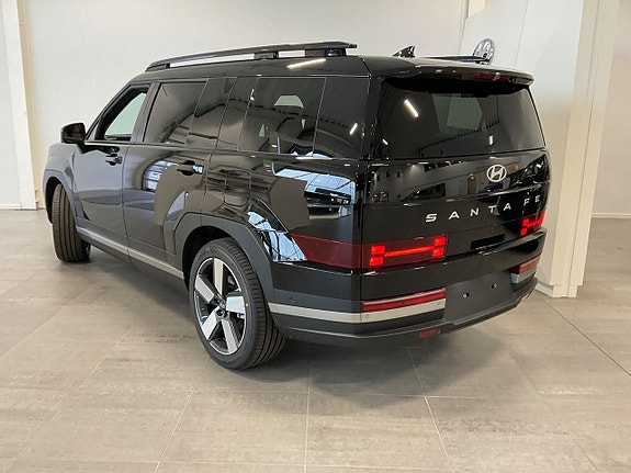 Hyundai Santa Fe 7 of 30