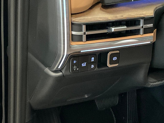 Hyundai Santa Fe 28 of 30