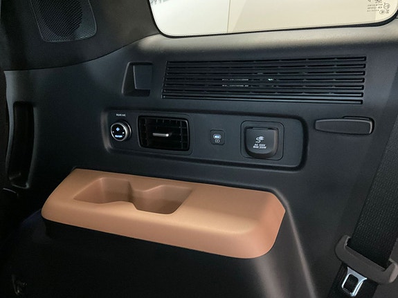 Hyundai Santa Fe 16 of 30