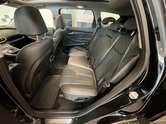 Hyundai Santa Fe 21 of 29