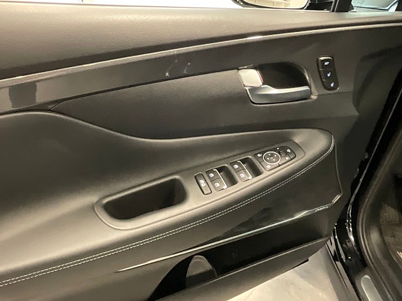 Hyundai Santa Fe 29 of 29