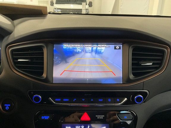 Hyundai IONIQ 17 of 18