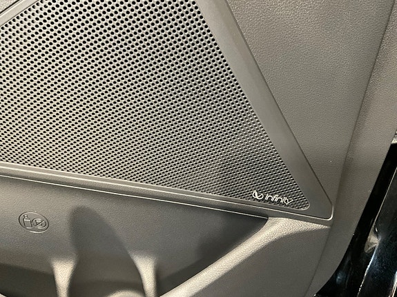 Hyundai IONIQ 12 of 18