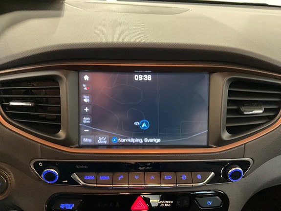 Hyundai IONIQ 16 of 18