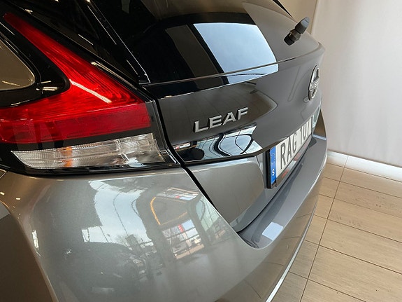 Nissan Leaf 5 of 5