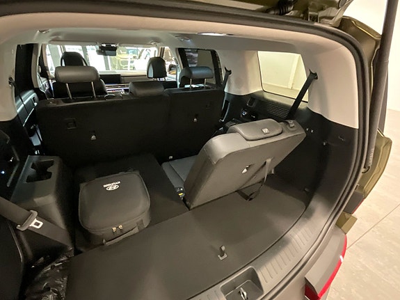 Hyundai Santa Fe 23 of 30