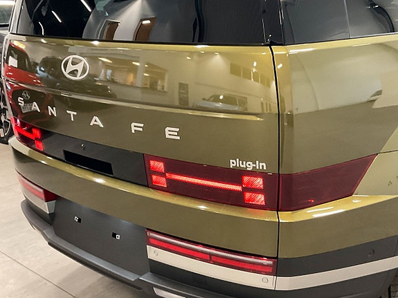 Hyundai Santa Fe 14 of 30