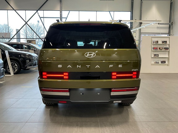 Hyundai Santa Fe 15 of 30