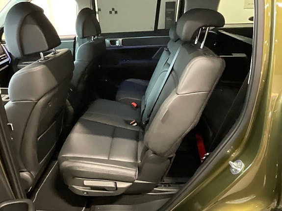 Hyundai Santa Fe 29 of 30