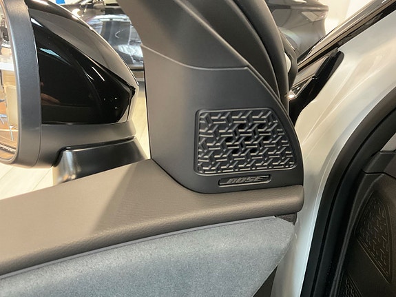 Nissan Ariya 14 of 24