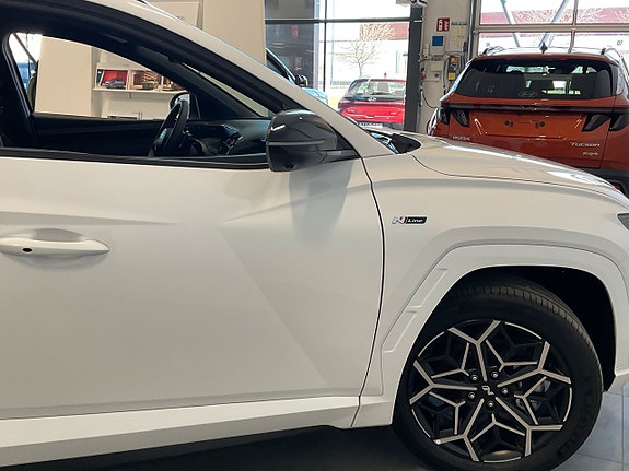 Hyundai Tucson 10 of 28