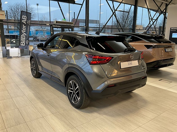 Nissan Juke 2 of 13