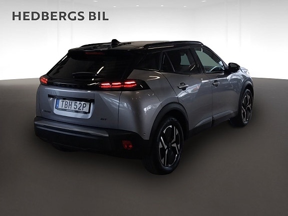 Peugeot e-2008 3 of 5