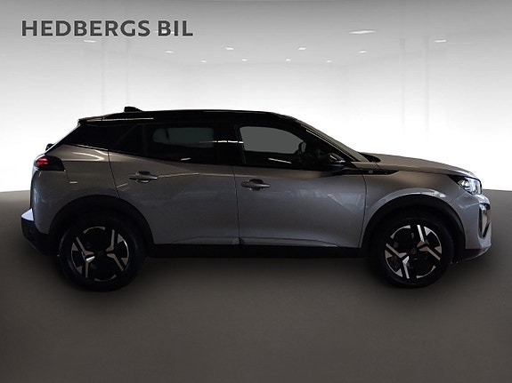 Peugeot e-2008 2 of 5