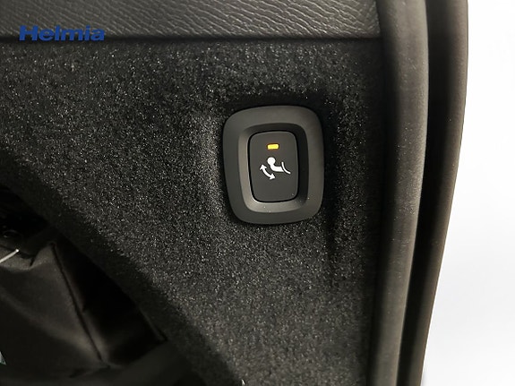Volvo XC90 11 of 13