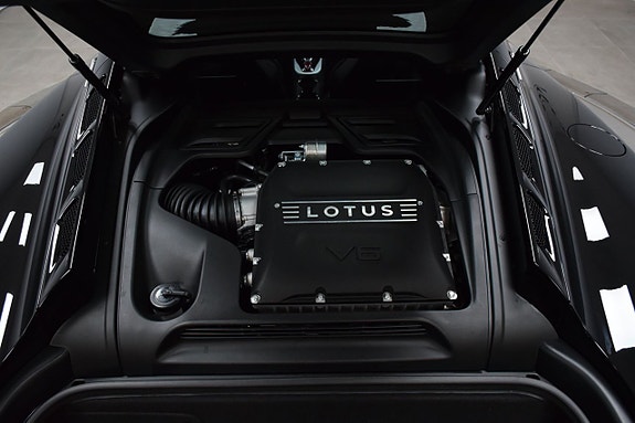 Lotus Emira 11 of 30