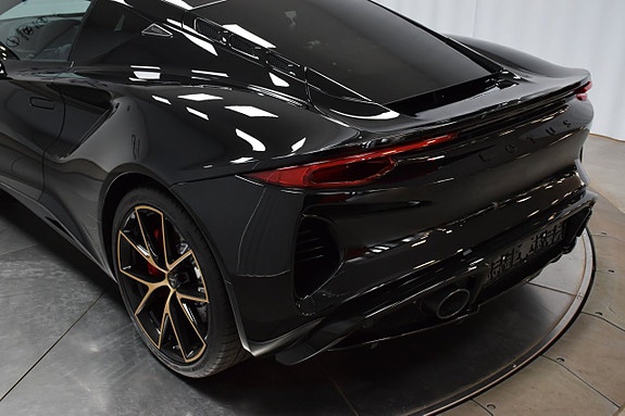 Lotus Emira 14 of 30