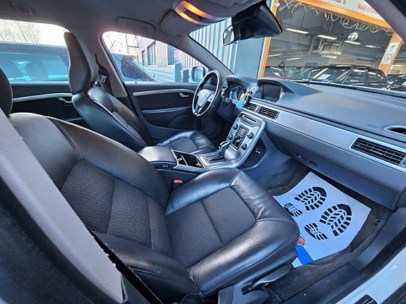 Volvo XC70 9 of 14