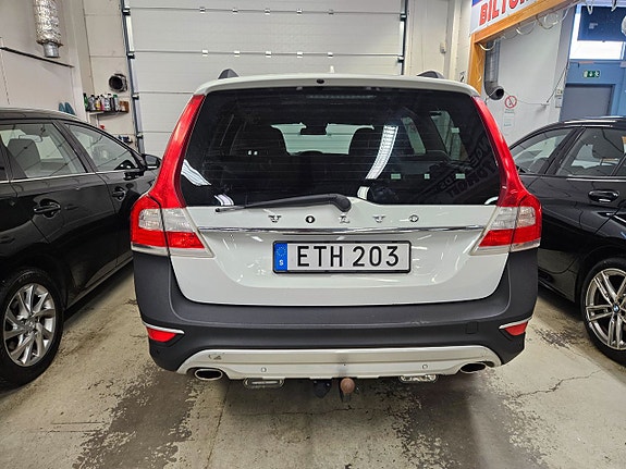 Volvo XC70 7 of 14