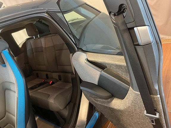 BMW i3 11 of 11