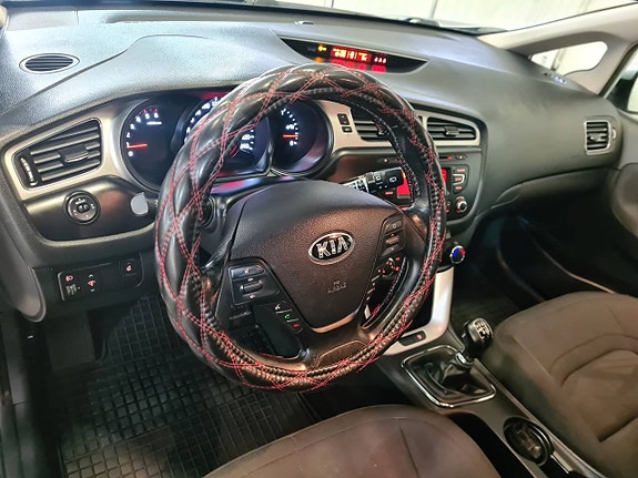 Kia Ceed 13 of 14