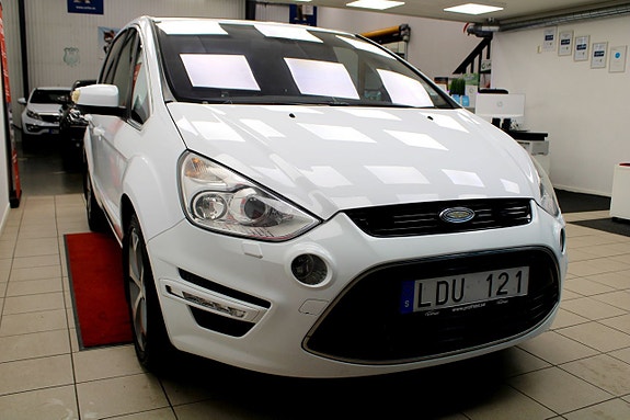 Ford S-MAX 5 of 27