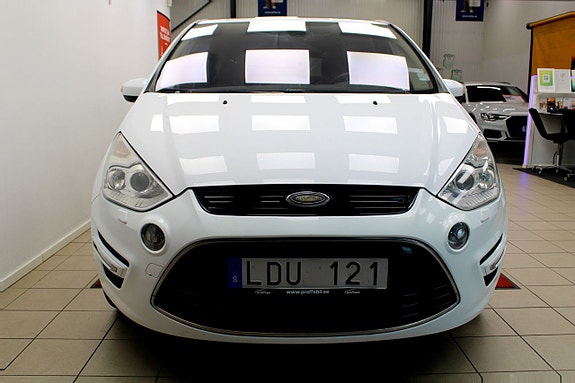 Ford S-MAX 4 of 27