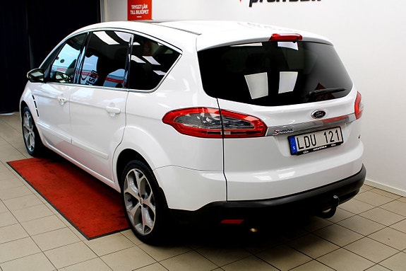Ford S-MAX 9 of 27
