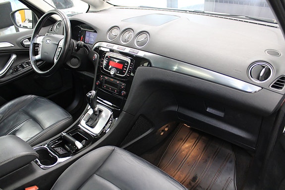 Ford S-MAX 17 of 27