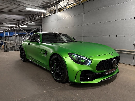 Mercedes-Benz AMG GT R 3 of 5