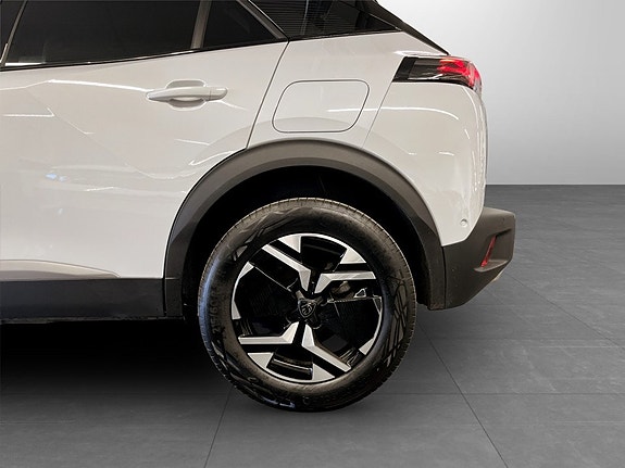 Peugeot 2008 19 of 22