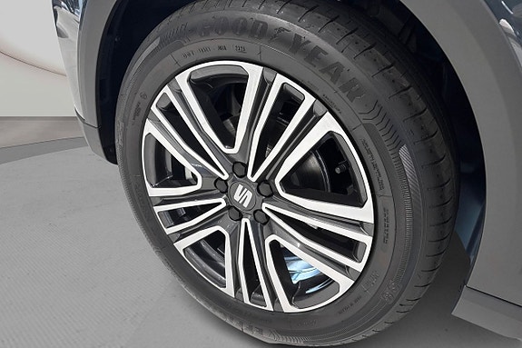 Seat Arona 8 of 15