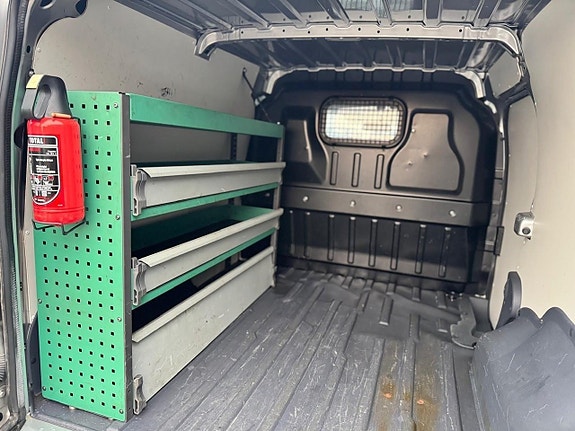 Ford Transit Connect 18 of 23