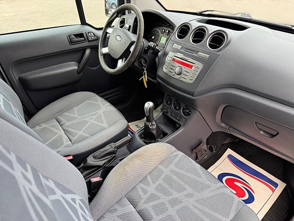Ford Transit Connect 15 of 23
