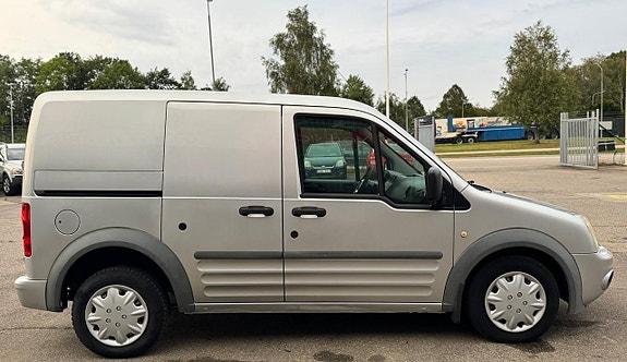 Ford Transit Connect 7 of 23