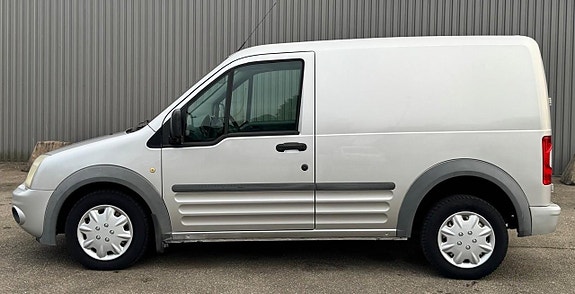 Ford Transit Connect 4 of 5