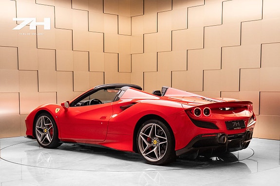 Ferrari F8 Spider 3 of 30