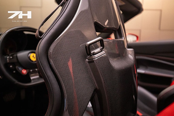 Ferrari F8 Spider 20 of 30