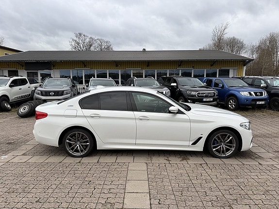 BMW 530e 4 of 21